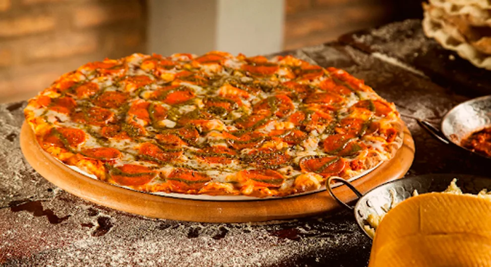 Pizza de Pepperoni Incrível com Pesto
